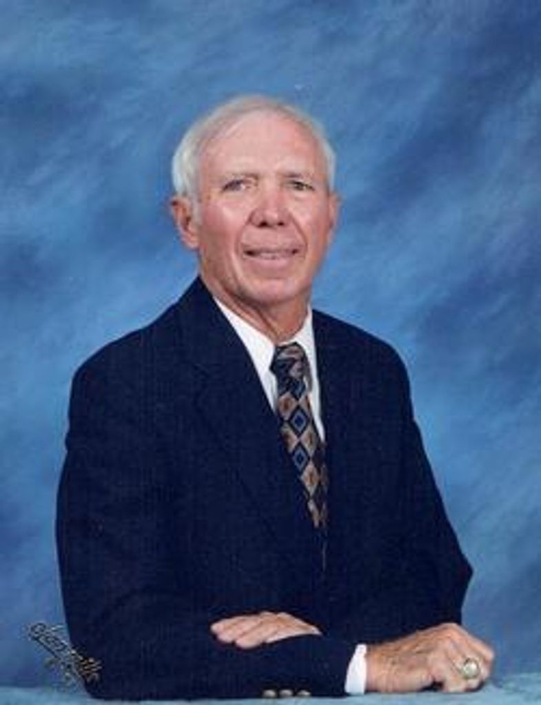 Charles Pluenneke Profile Photo