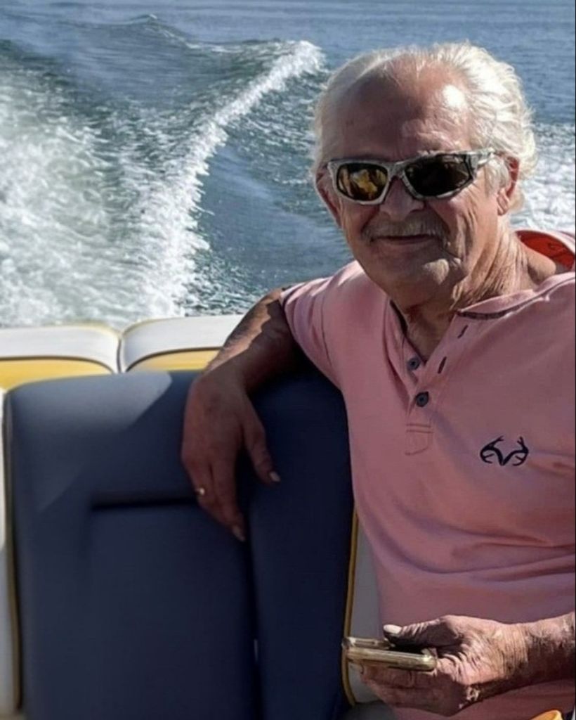 Teddy Ray Holland Profile Photo