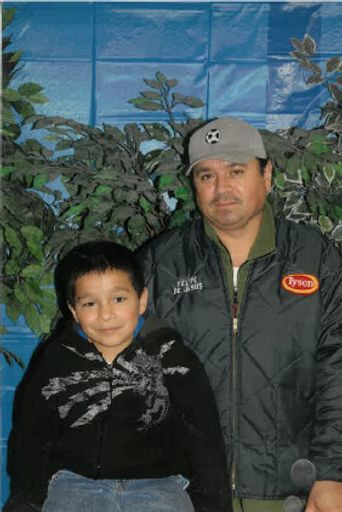 Josue Abraham Curiel photo gallery thumbnail 11 of 25