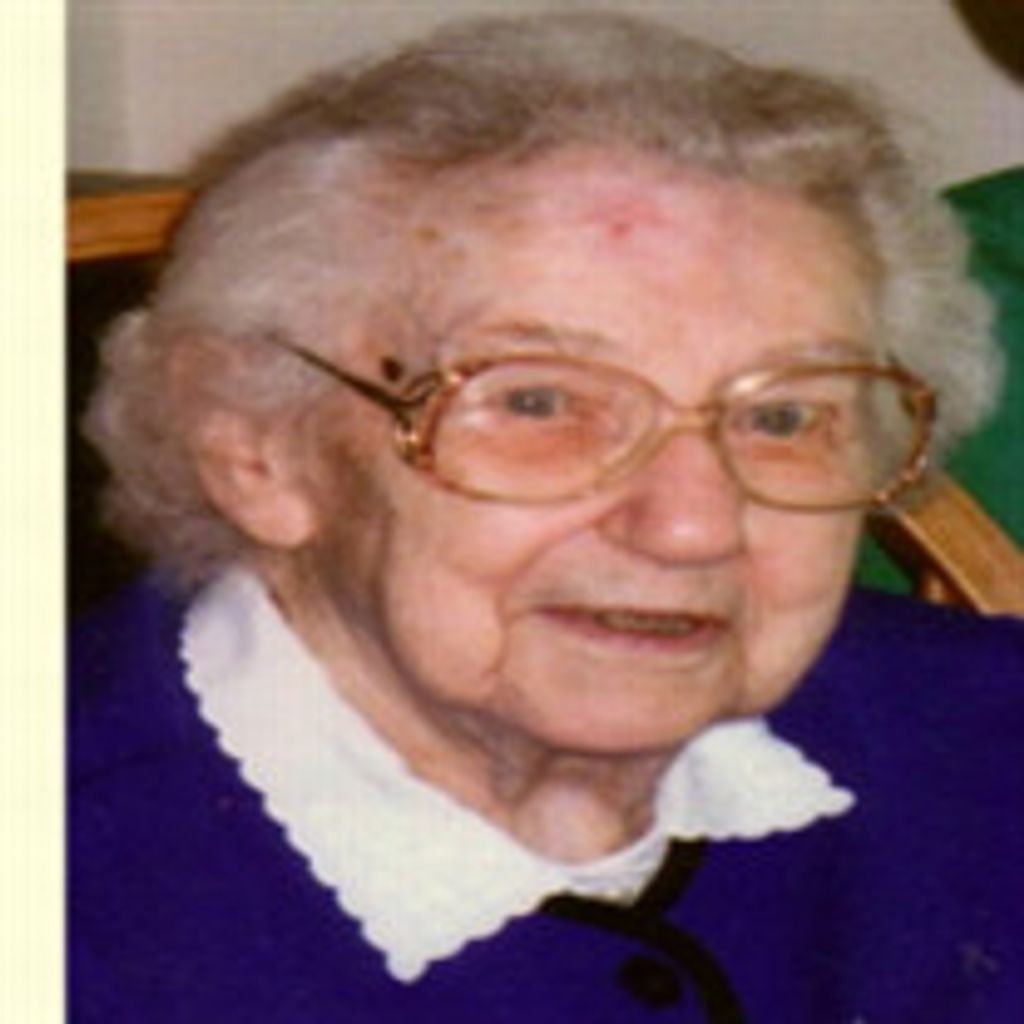 Rosa Senenky Profile Photo