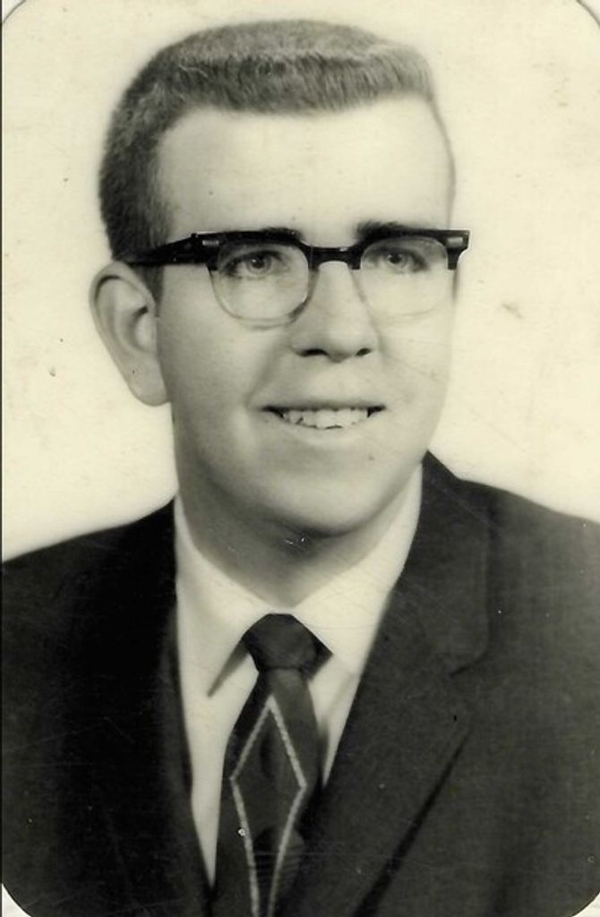 Michael Ross Frigon Profile Photo