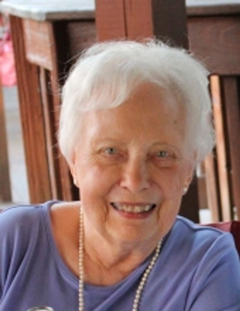 Marlys Lillehaugen Carlson Profile Photo