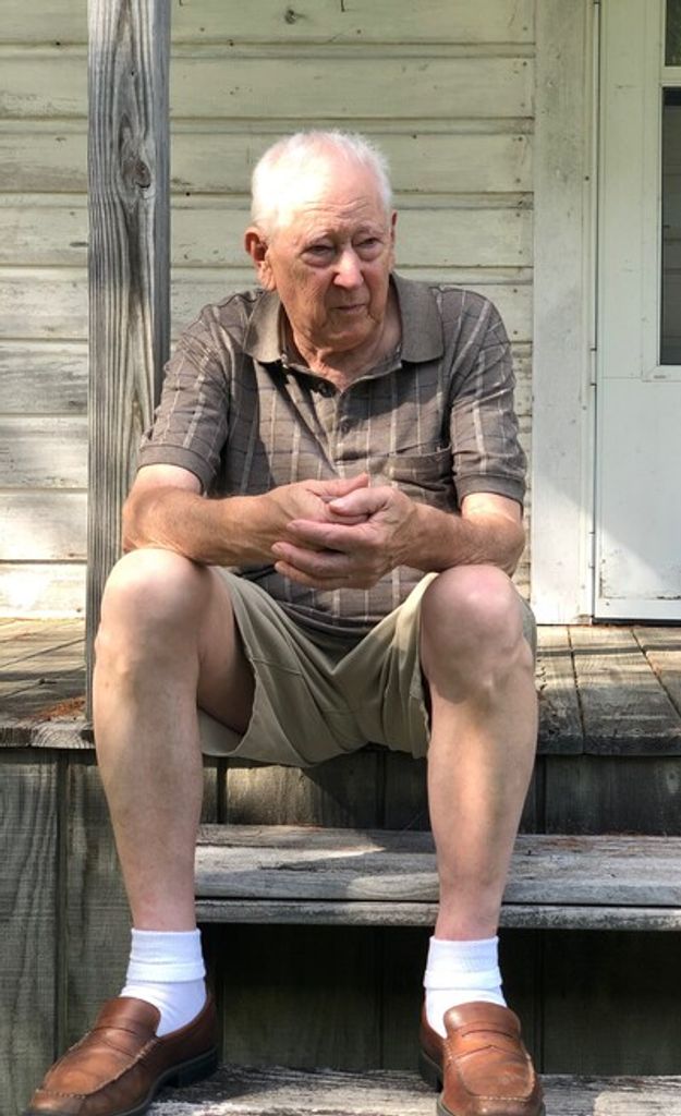 Russell Carol Barton Profile Photo