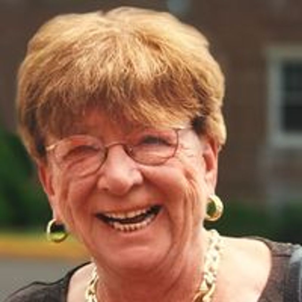 Nora E. Castrello Profile Photo