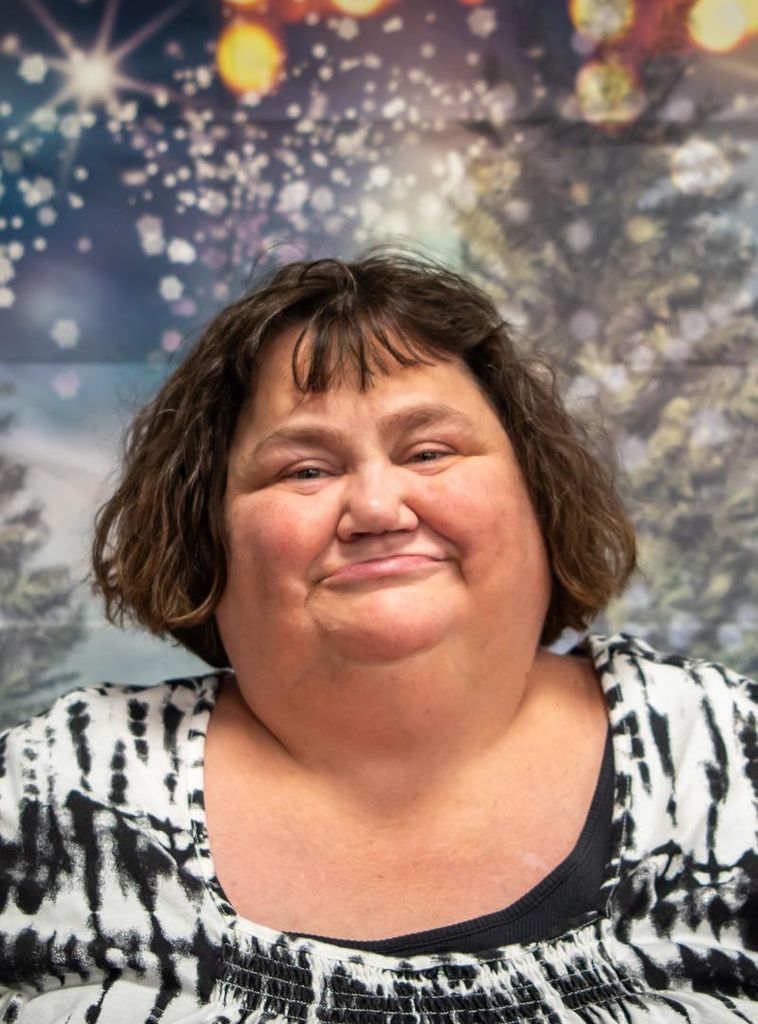 Theresa Michele Adams Profile Photo