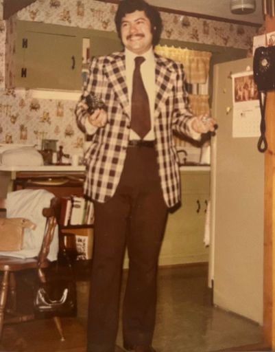 Robert Dacey photo gallery thumbnail 4 of 7