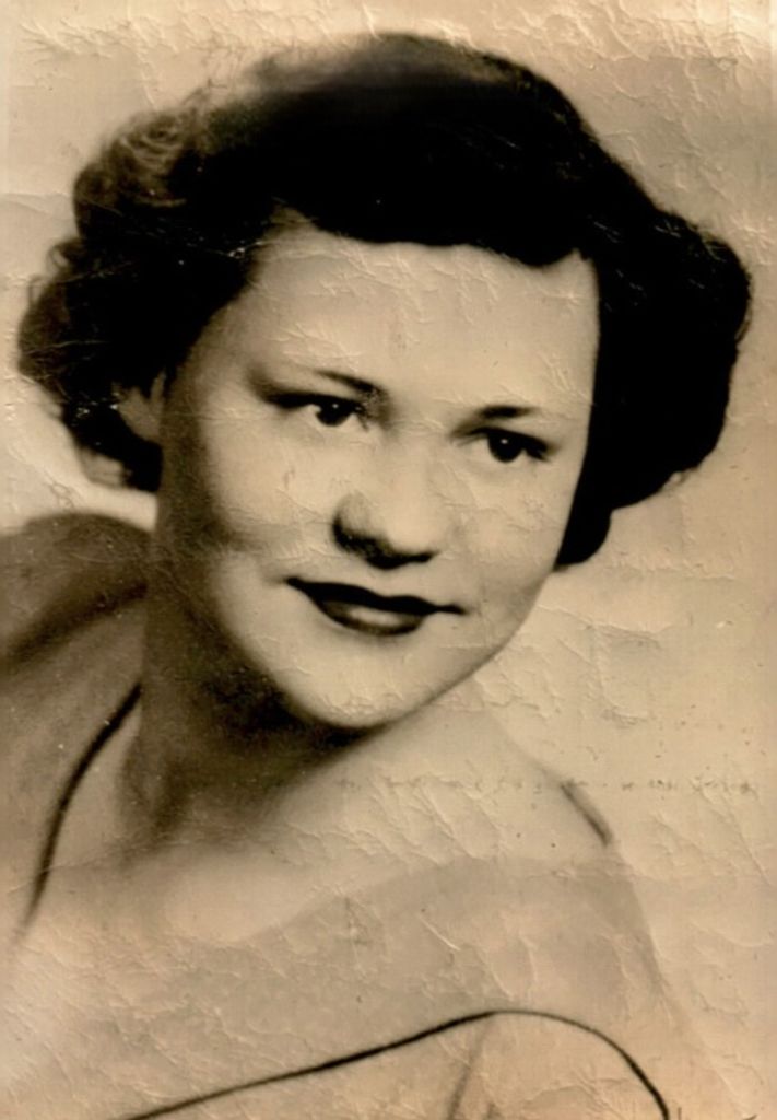 Cathryn V. (Laucks)  Tomlinson