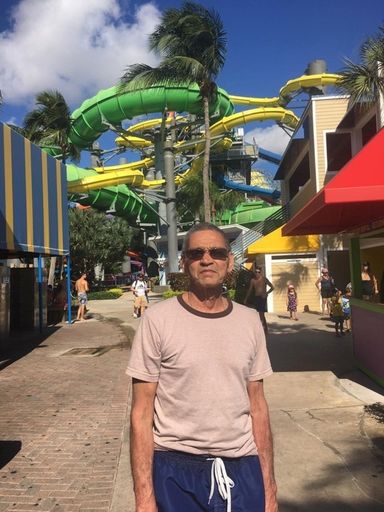 Robert DeFreitas photo gallery thumbnail 22 of 23