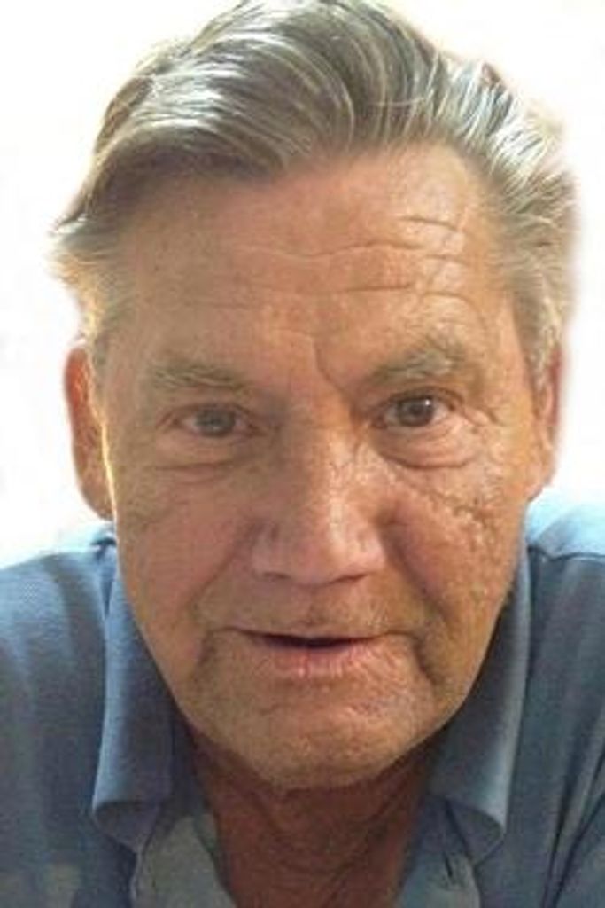 Charles L. "Chuck" Levitt