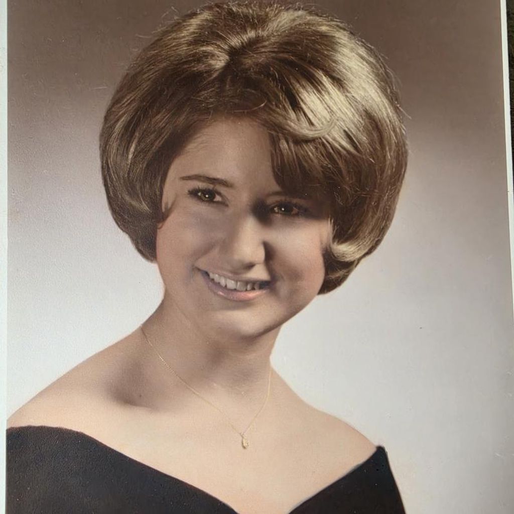 Phoebe Lee Nelson Profile Photo