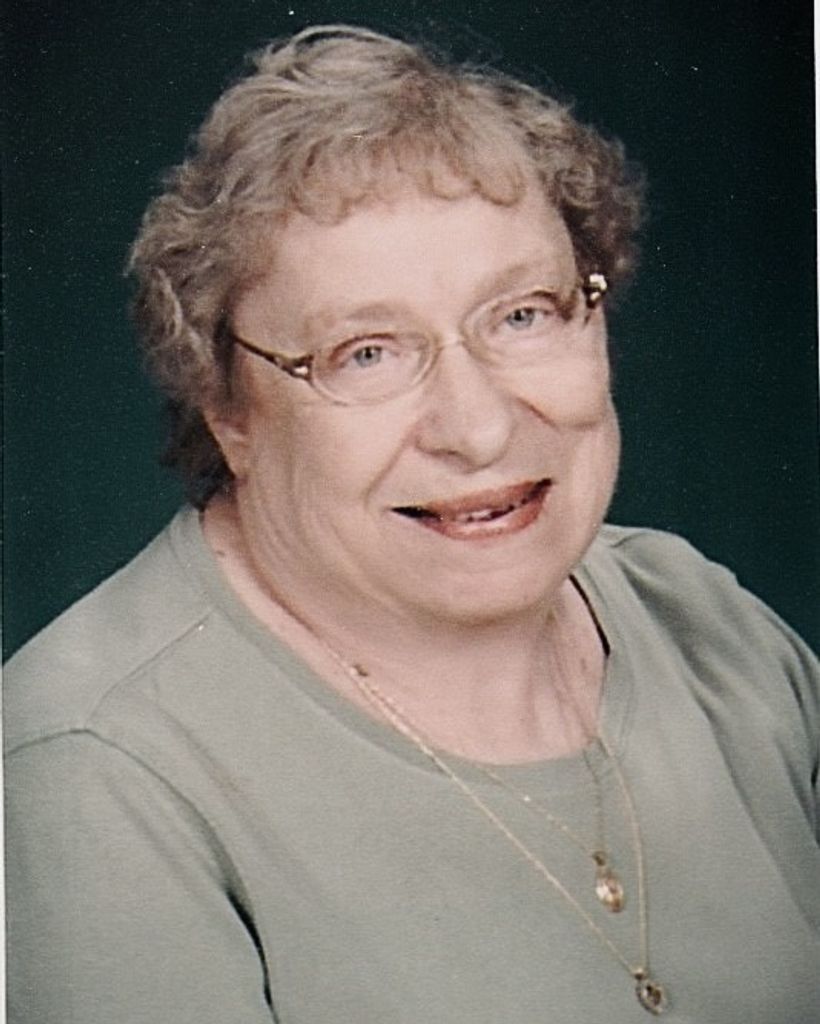 Lorraine Hamilton Profile Photo