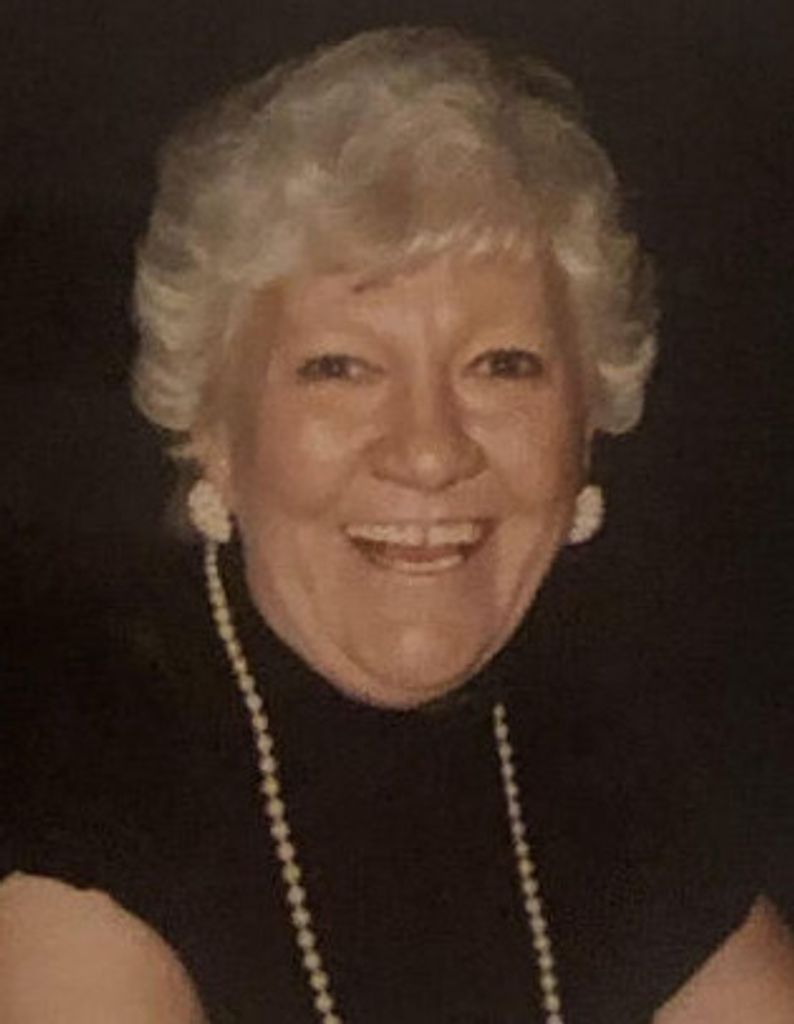 Suzanne Macken Profile Photo