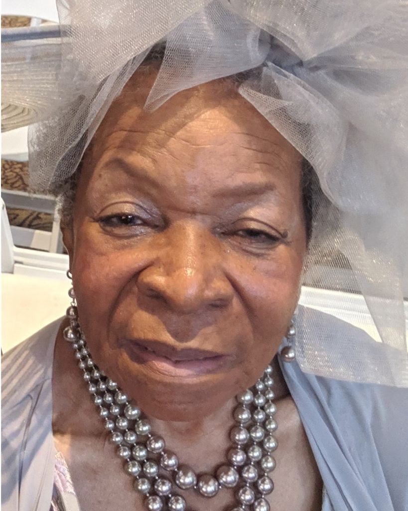 Patricia Warren Profile Photo