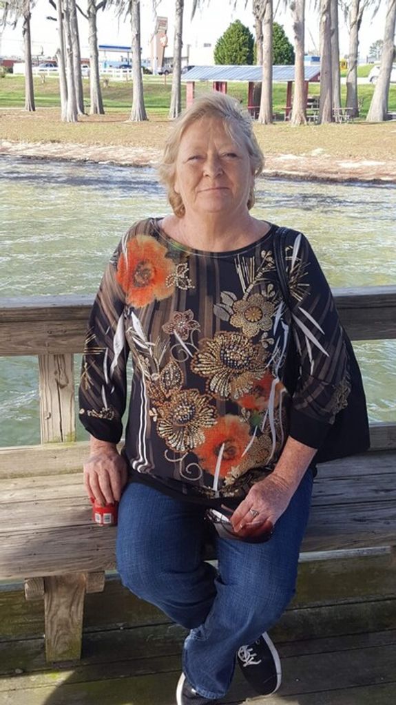Lois Aughtman Profile Photo