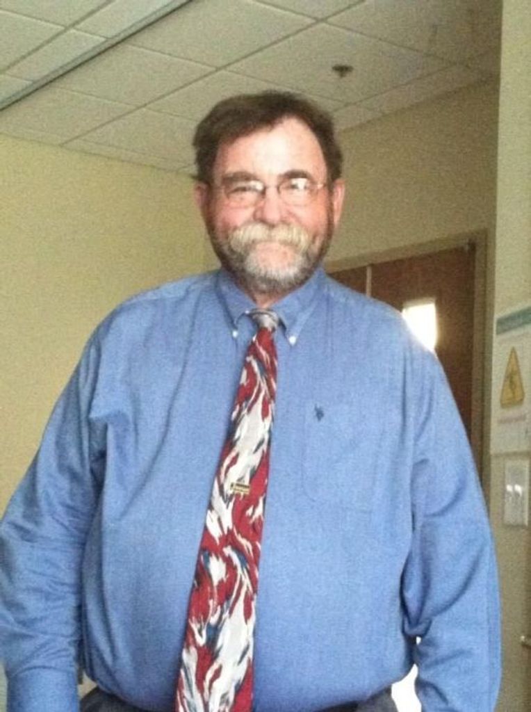 Lindy Earl Walton, Jr.