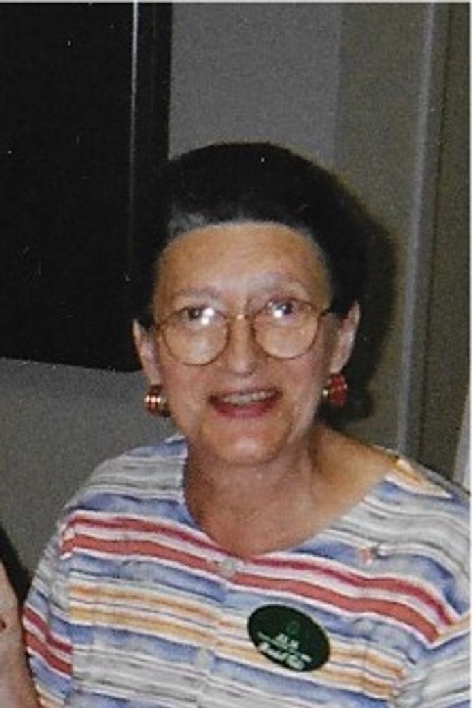 Julia R. Bisek Profile Photo