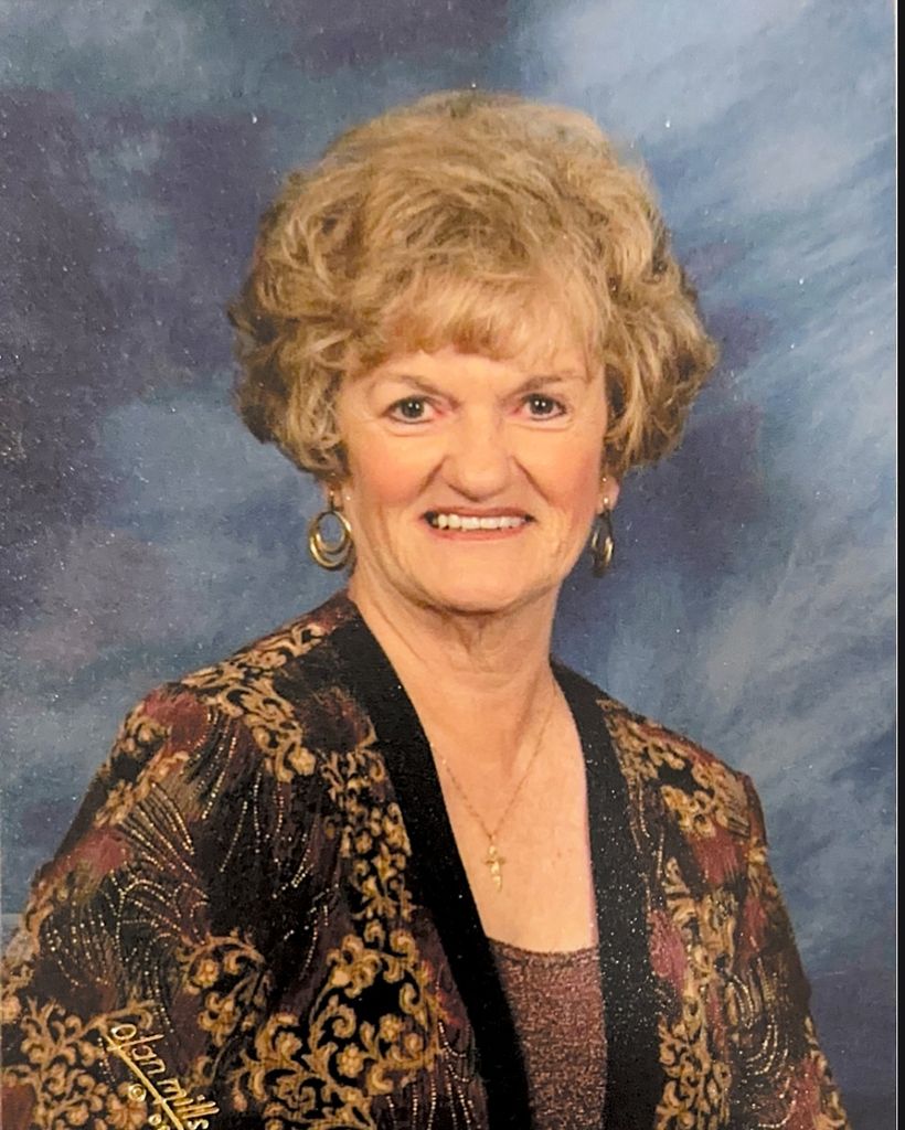 Carolyn "Lyn" Loretta Tuttle