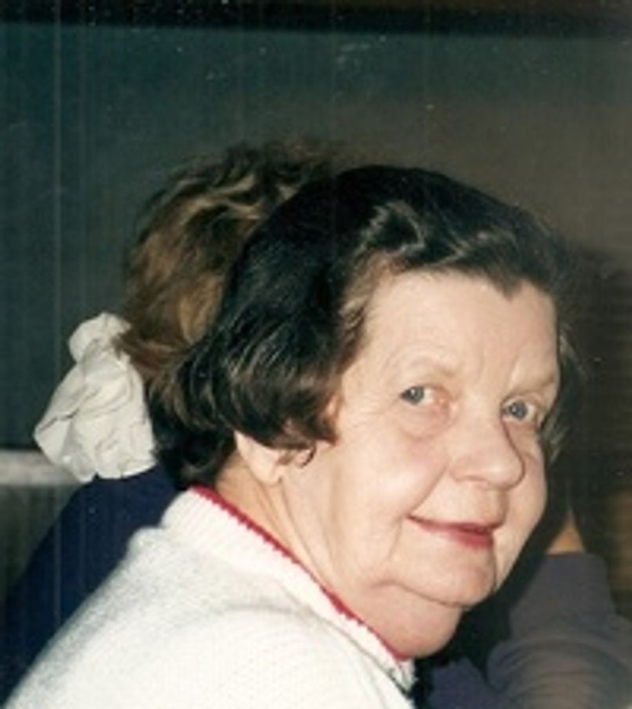 Violet Mae (Lively)  Rister