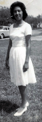 Yolanda C. Gonzalez photo gallery thumbnail 5 of 357