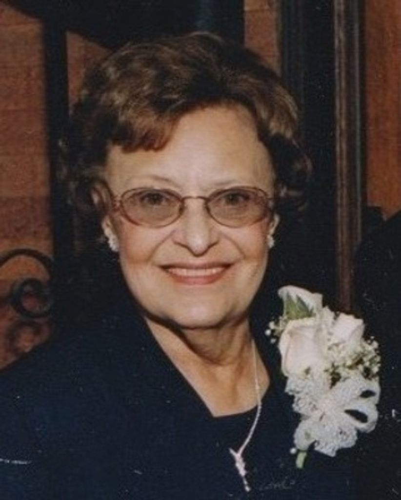 Mrs Evelyn M. Steele Profile Photo