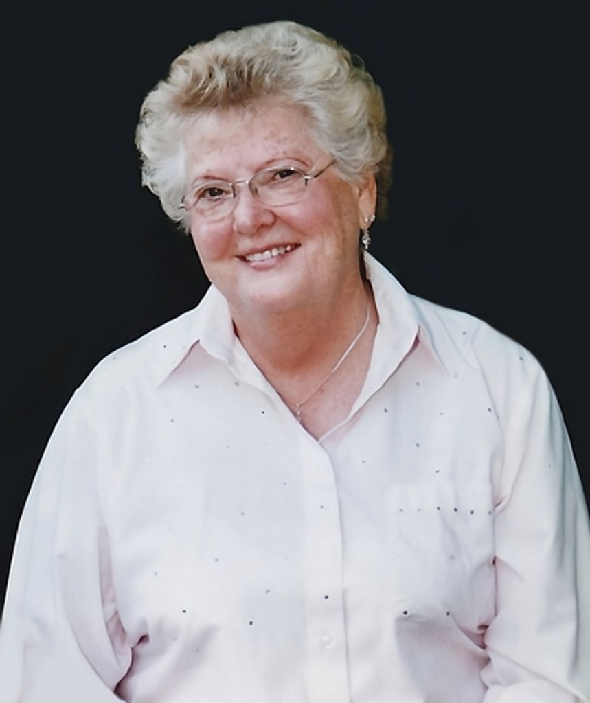 Carol Elizabeth Kapteyn (Nee Huizenga) Profile Photo
