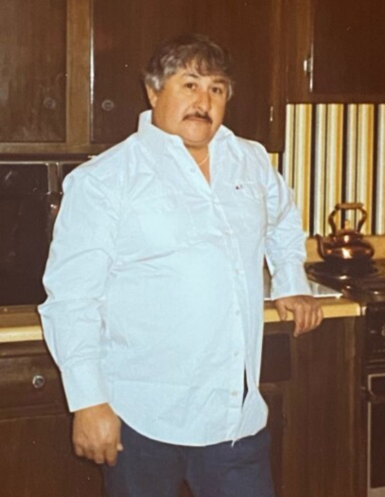 Manuel Lucero