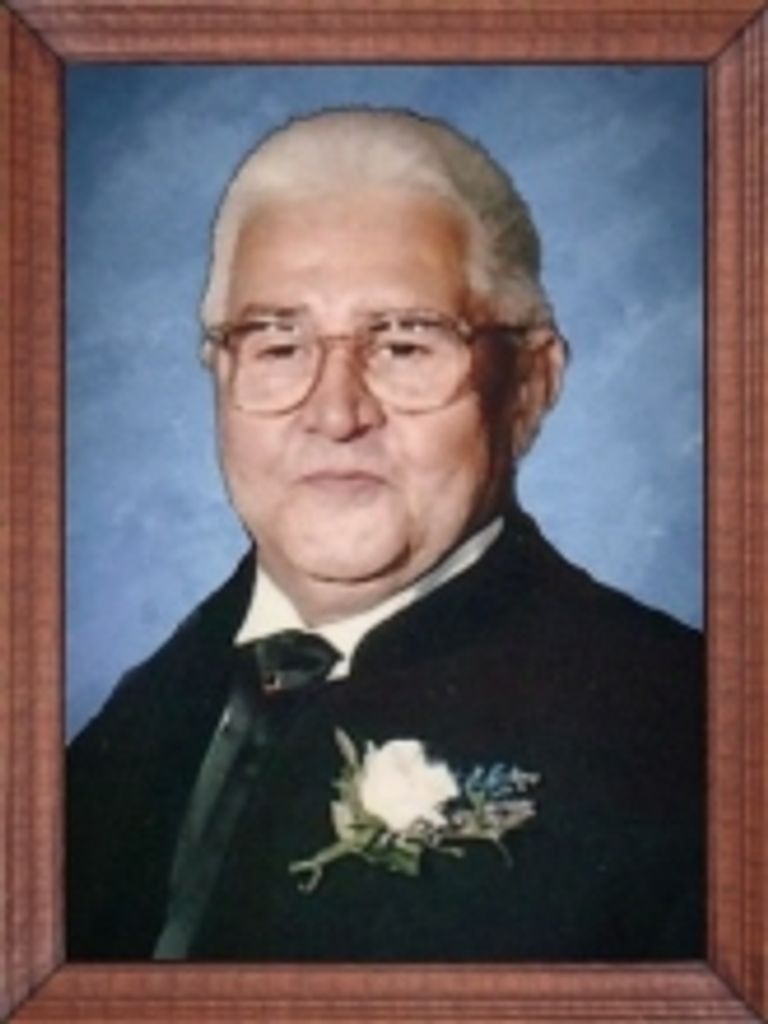 Carlos Alvarez