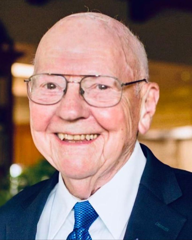 Lloyd F. (Buck) Grace Profile Photo