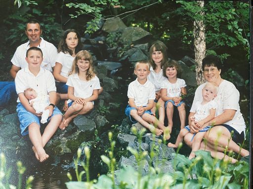 Lora Jean Keller photo gallery thumbnail 39 of 72