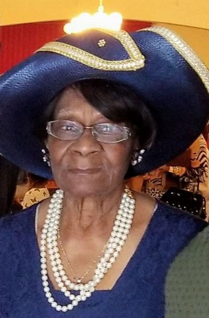 Louise Sapp Profile Photo