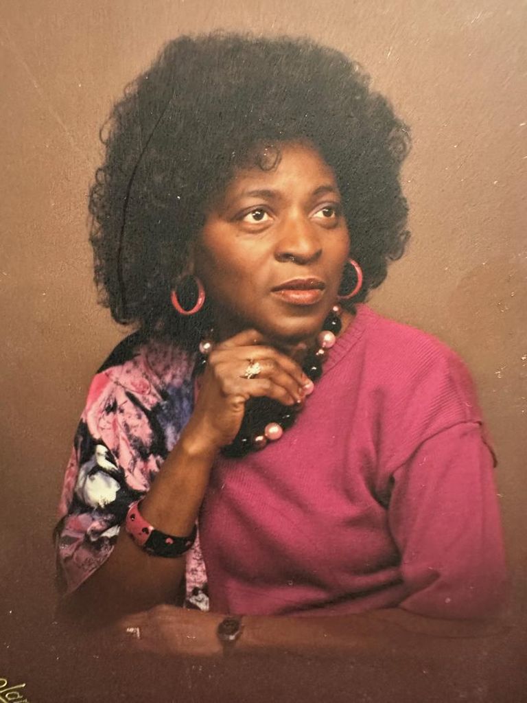 Bobbie Nell Brown Profile Photo