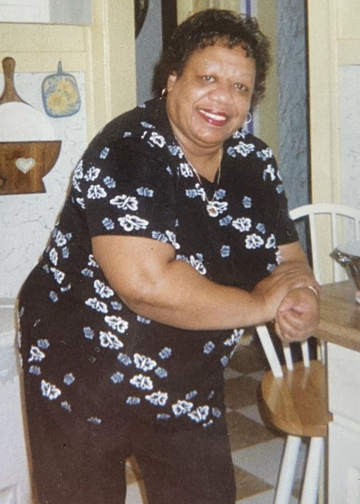 Mary J Adams Profile Photo
