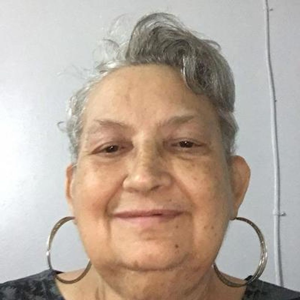 Sara Valentín - Martínez Profile Photo