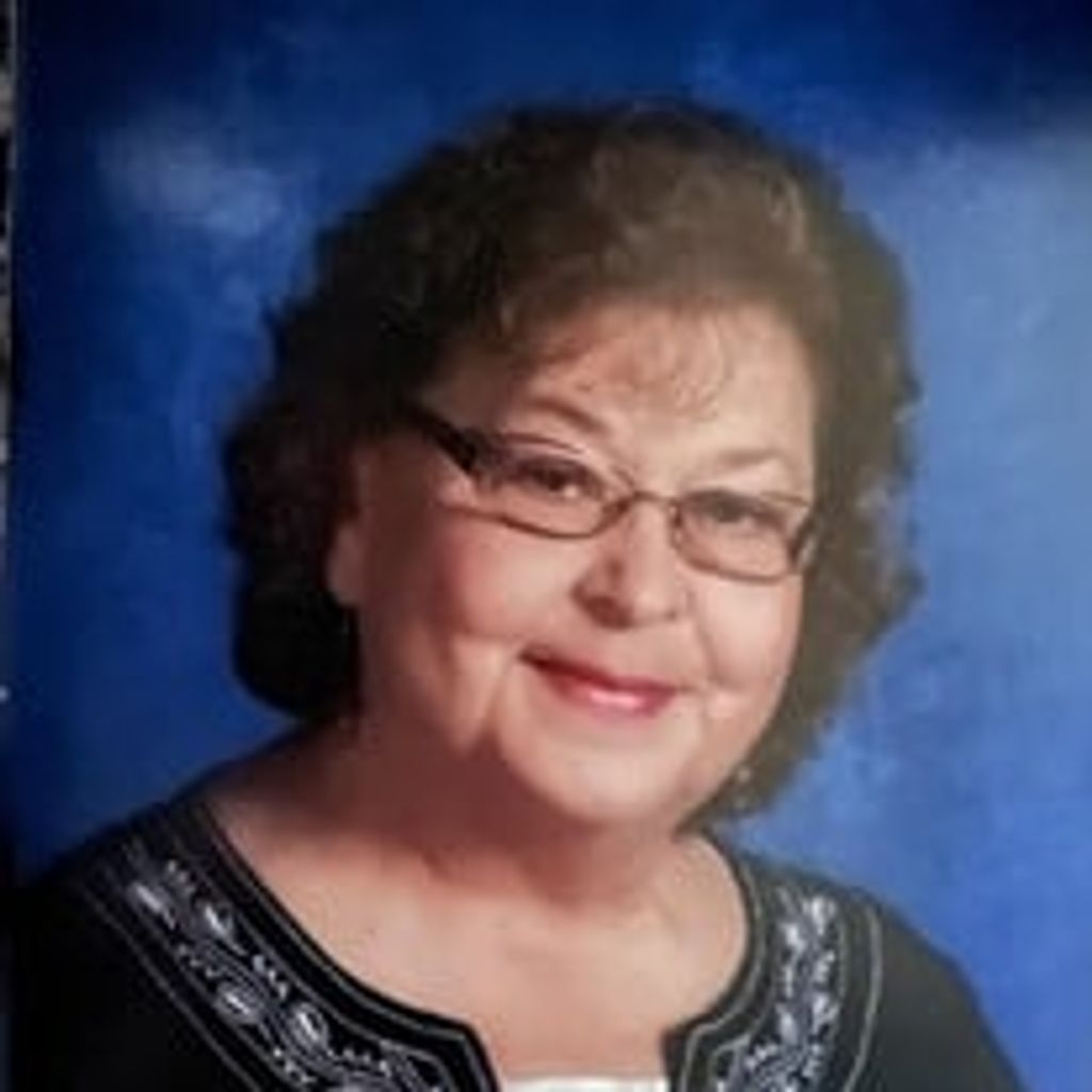 Mrs. Carolyn Finney Dobyanski