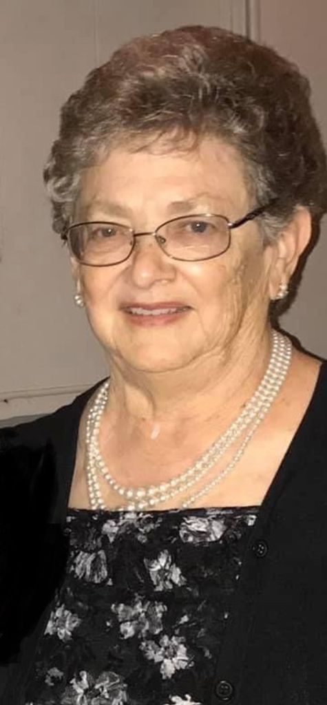 Carol Dolphin Profile Photo