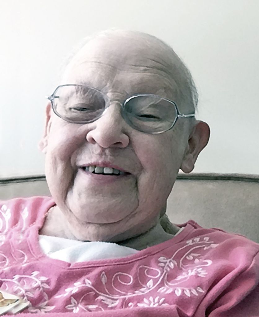 Marjorie Louise (Giles)  Mcphail Profile Photo