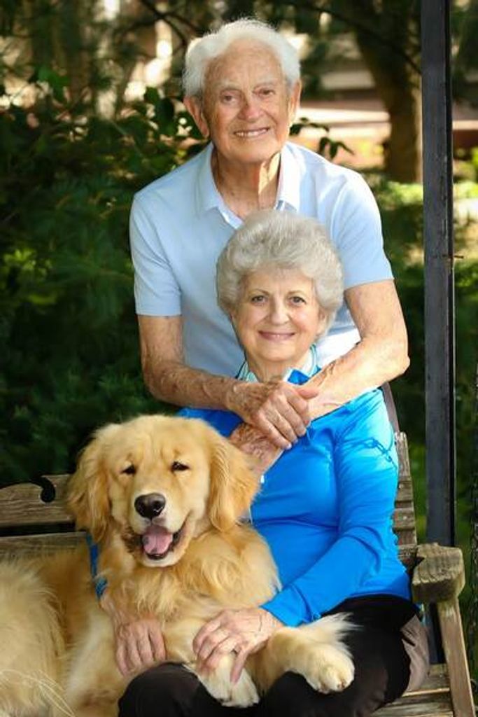 Carlos & Louise Crain Profile Photo