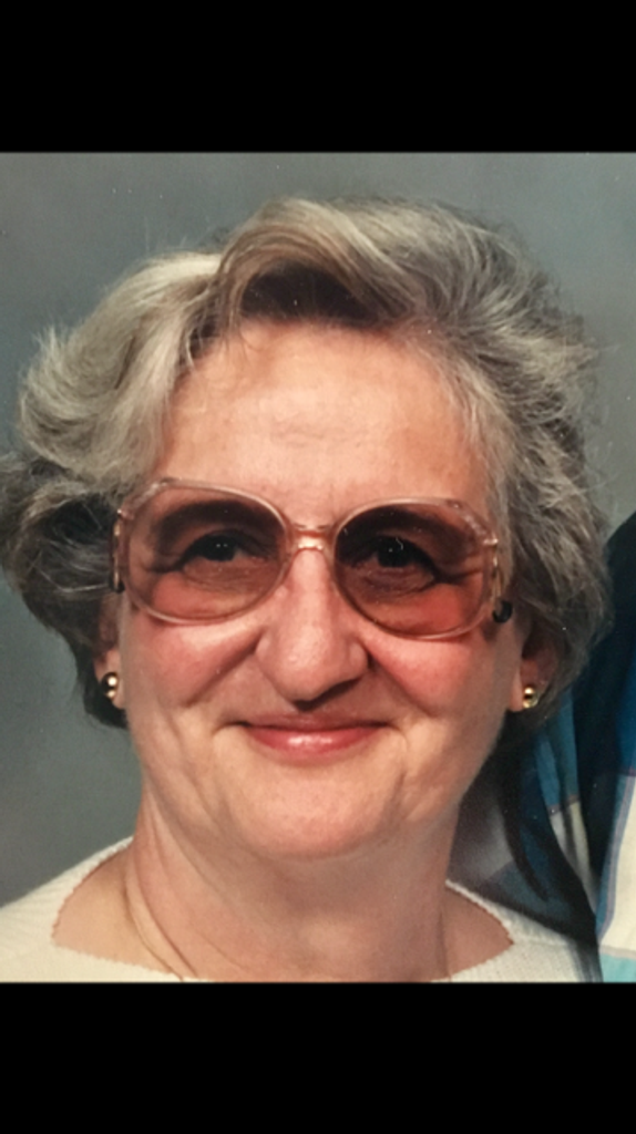 Betty Jean (Thola)  Damm