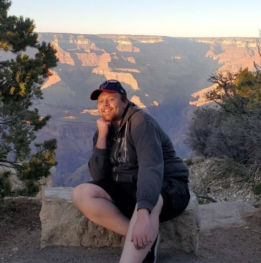 Andrew Renninger Profile Photo