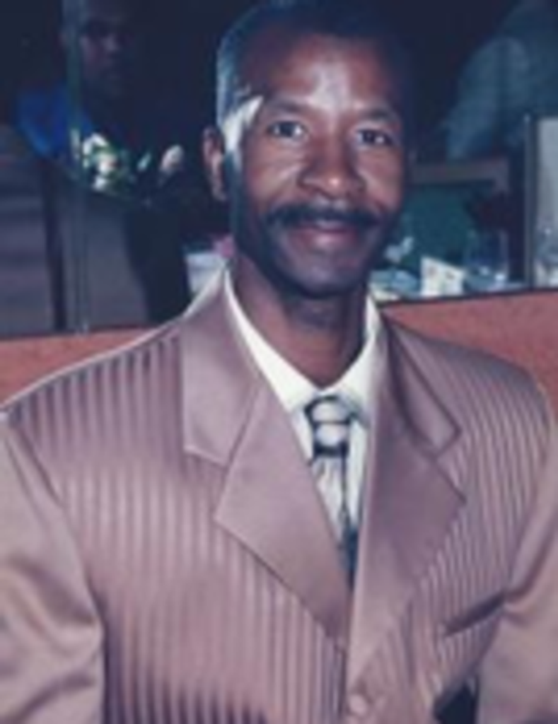 Mr. Arthur  Lee Simmons