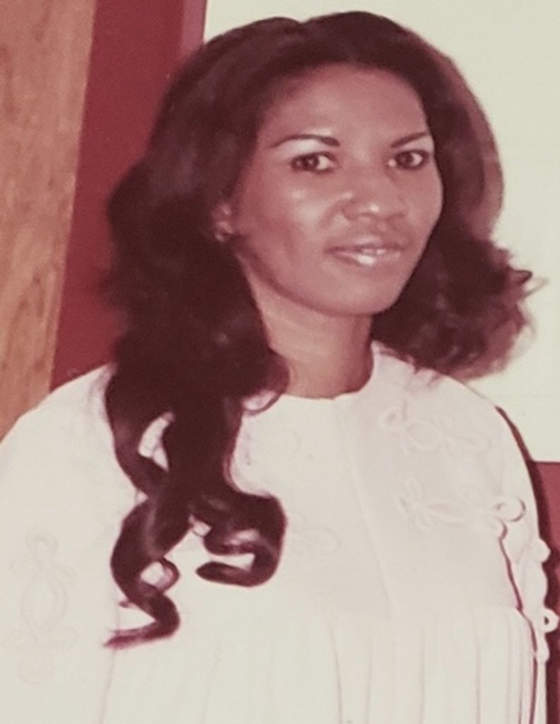 Lois Valdez Profile Photo