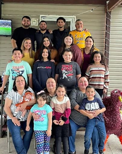Maria Guadalupe Salinas photo gallery thumbnail 133 of 200