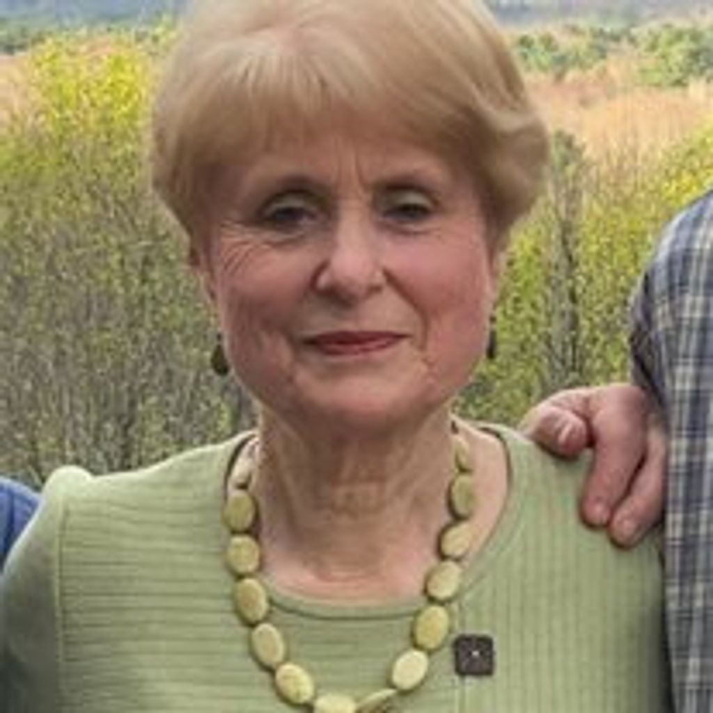 Deborah (Small) Russel Profile Photo