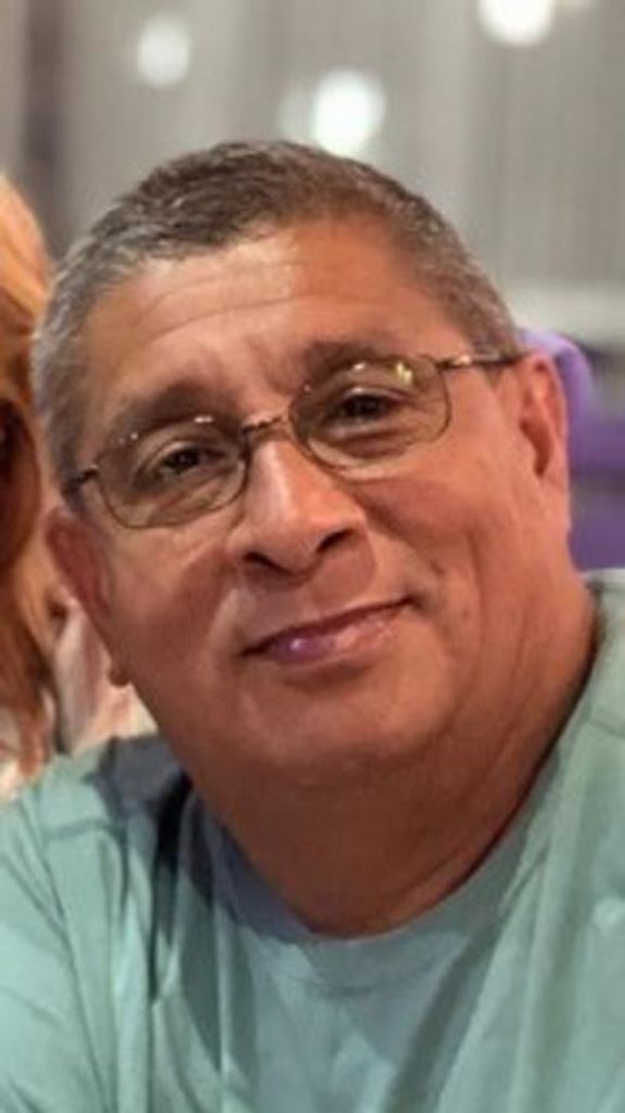 Richard Medina Profile Photo