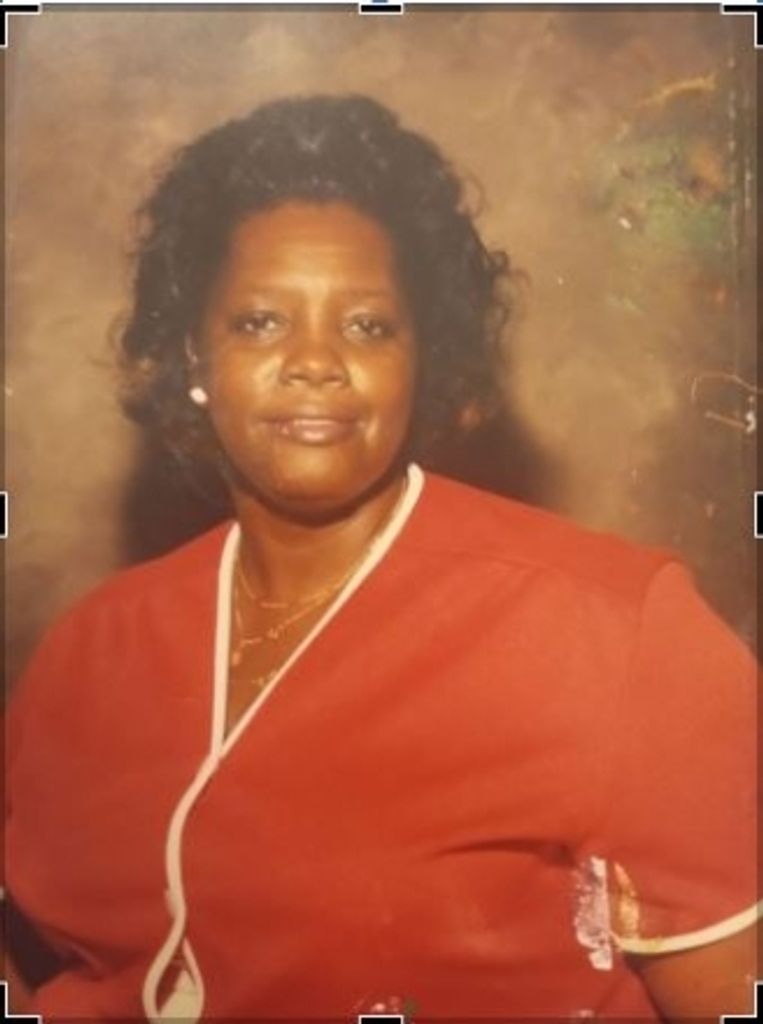 Essie Lee Dooley Profile Photo