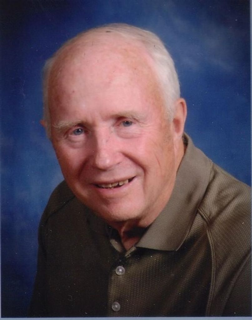 Lloyd Gustafson Profile Photo