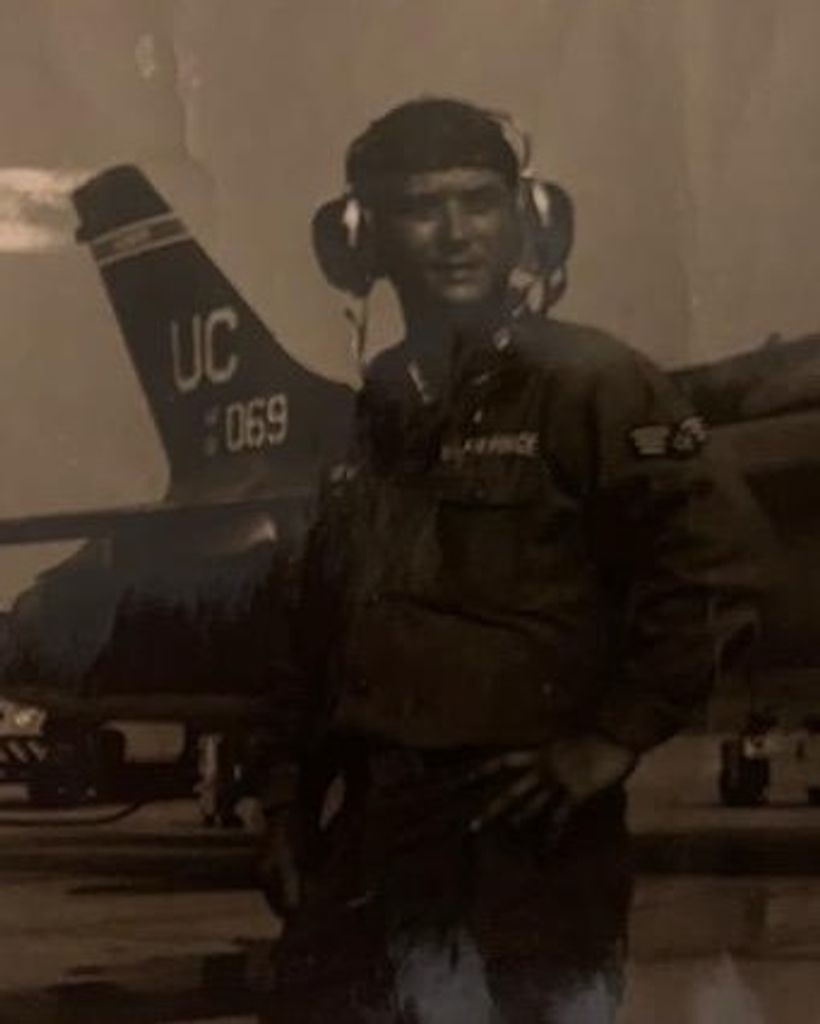 Earl Dean Mackey Profile Photo