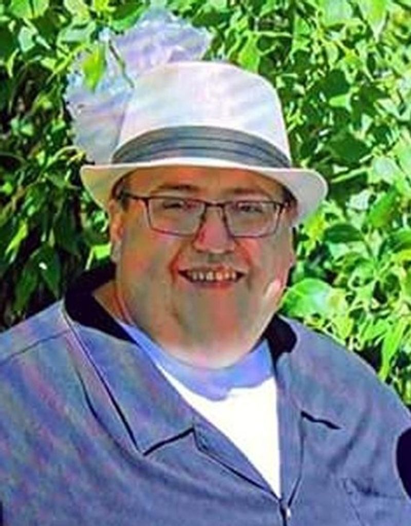 Eric James Sivertson Profile Photo