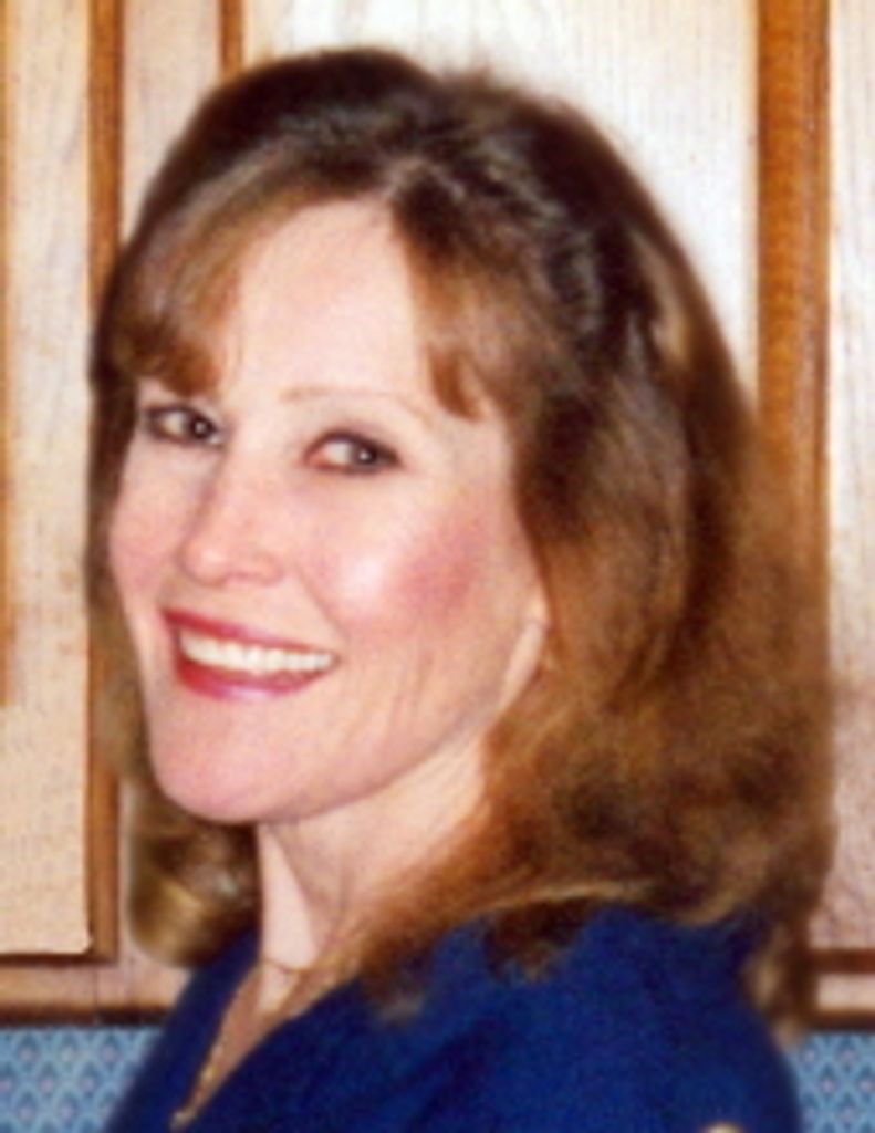 Beverly Hummel Champion Hooper