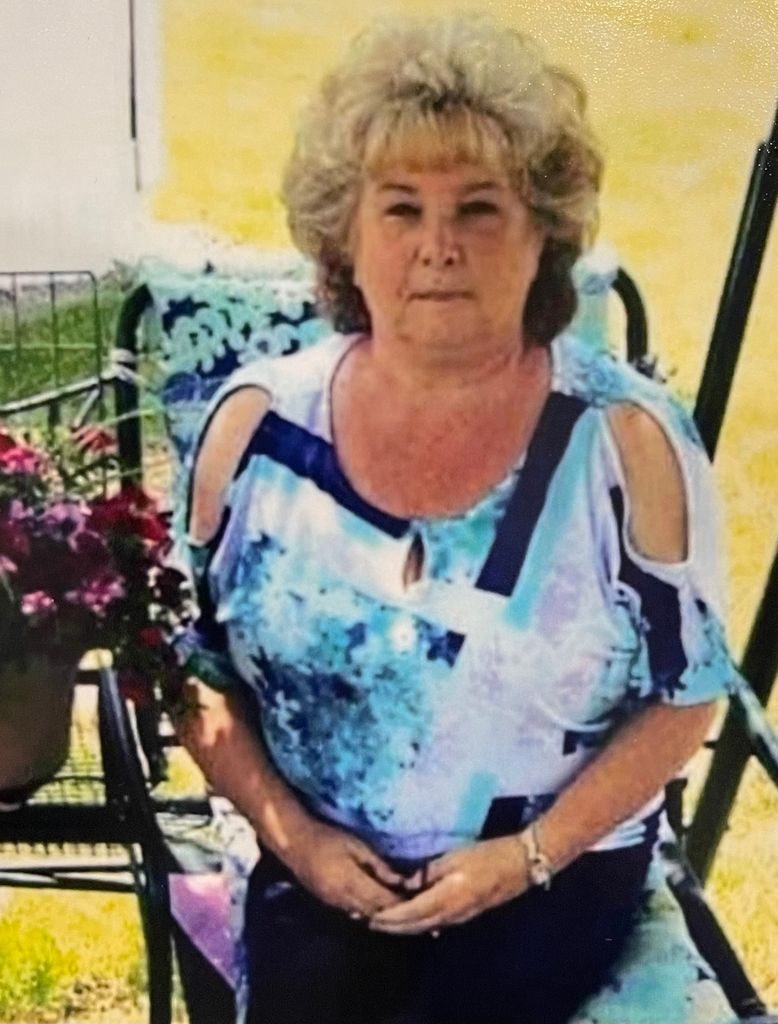 Betty Lou (French) Hacker Profile Photo